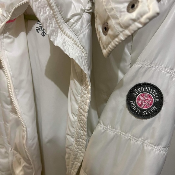 Aeropostale hooded white puffer jacket with cuffed sleeves - Picture 3 of 4